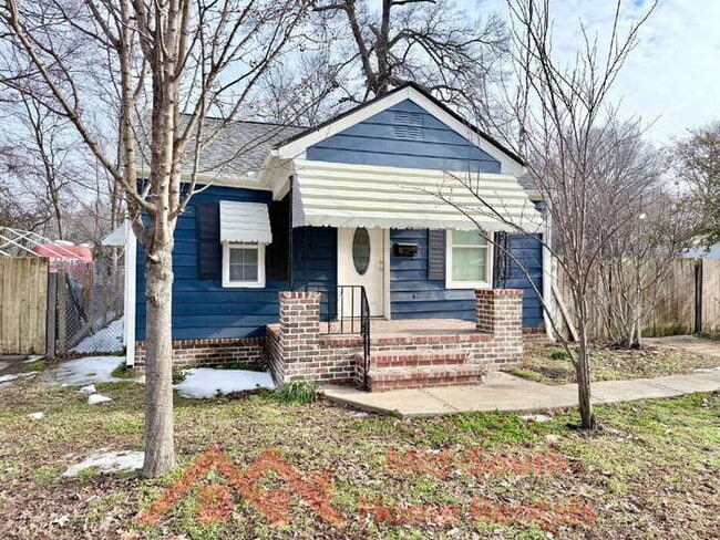 Building Photo - 3738 Townes Ave