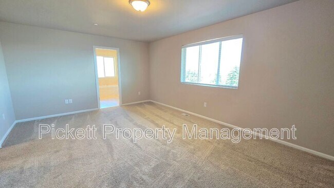 Building Photo - 1032 Baker Hts Lp