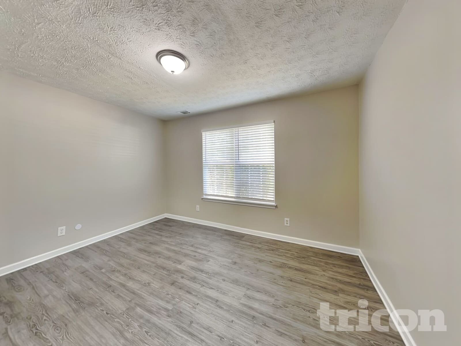 Building Photo - 760 Country Lake Ct