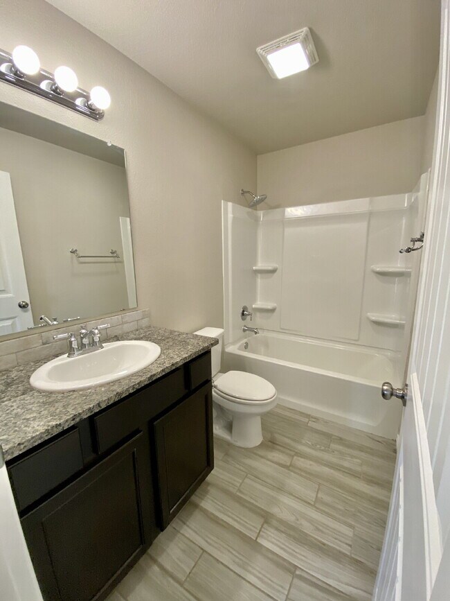 Building Photo - Beautiful Home in Upland Crossing!