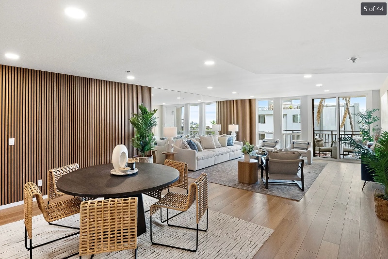 Building Photo - 2414 Front St