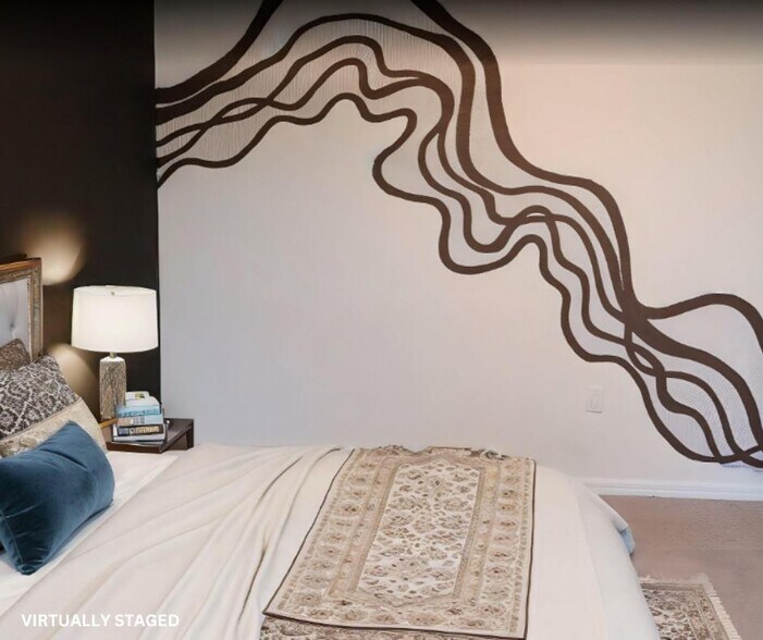 Building Photo - 16608 Maude Dr