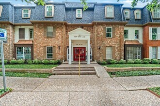 Building Photo - 359 N Post Oak Ln
