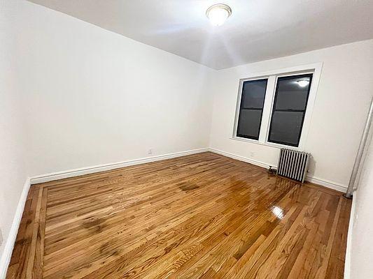 Building Photo - 3 bedroom in BRONX NY 10467