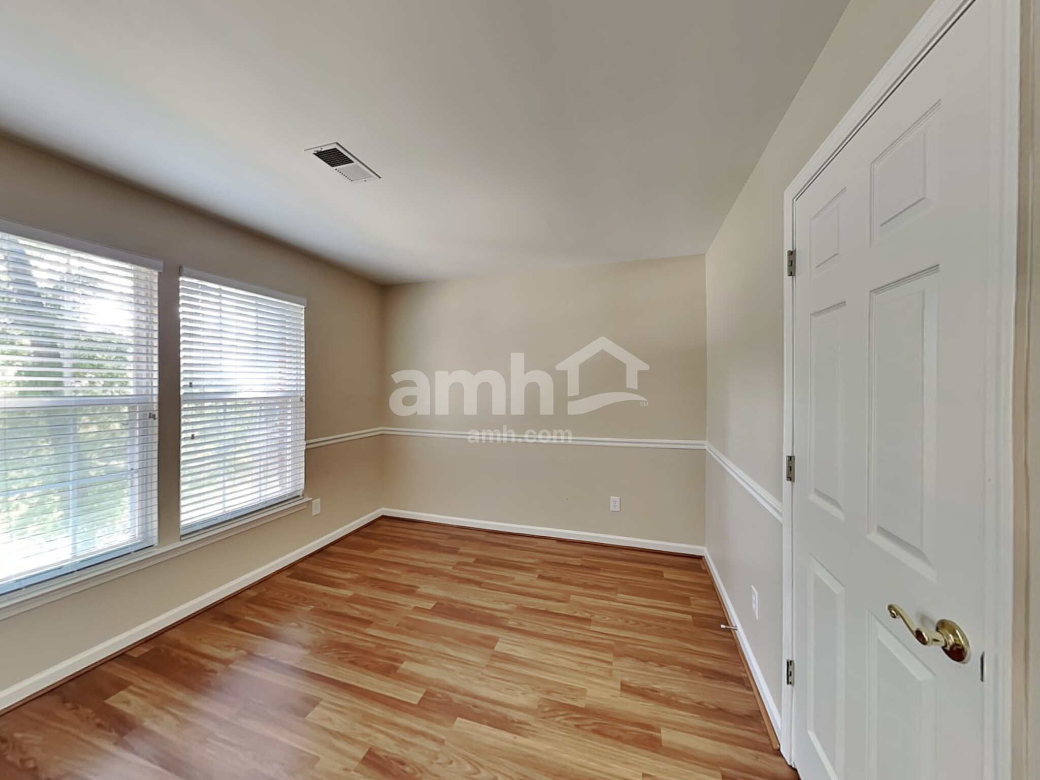 Building Photo - 8934 Tartan Ridge Dr