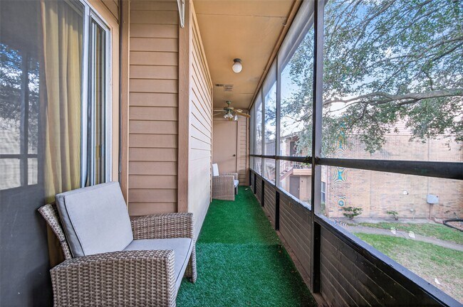 Building Photo - 10555 Turtlewood Ct