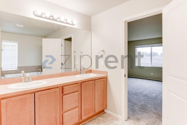 Building Photo - 18308 38th Dr SE