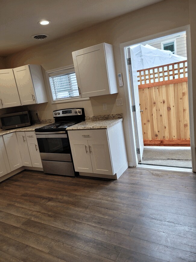 Building Photo - 500 SW 139th St