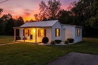Building Photo - 826 Horsehead Rd