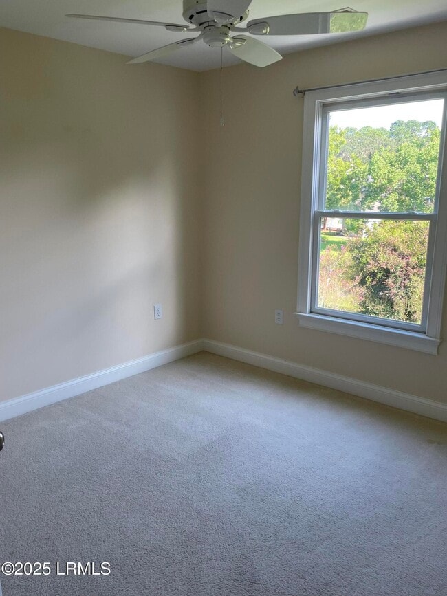 Building Photo - 42 Bostick Cir
