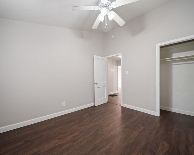 Building Photo - Rent 2 Get 2 Rooms for Free- This home is Priced as a 2bdrm in Intown Atlanta