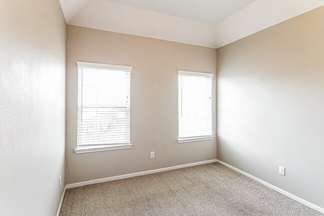 Building Photo - 3209 Youngs Meadow Ln