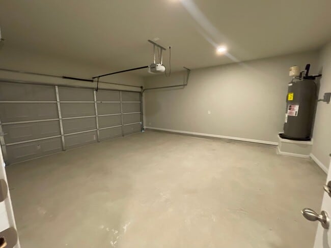 Building Photo - Brand New 3x2 Luxury Duplex in Seguin, TX!