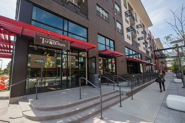 Building Photo - Adorable 1 bedroom apartment on first floor