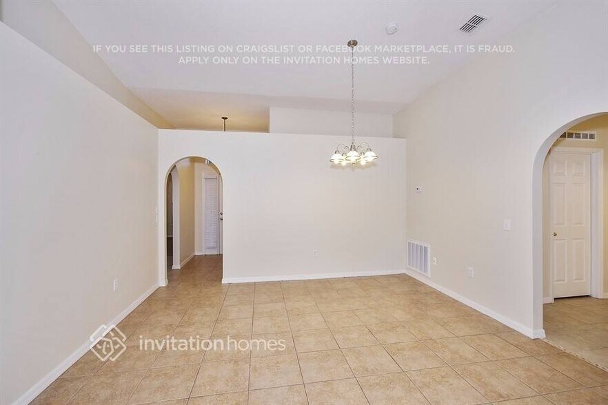 Building Photo - 159 Velveteen Pl