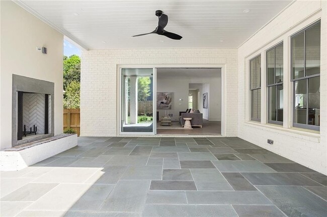 Building Photo - 48 25th St NW