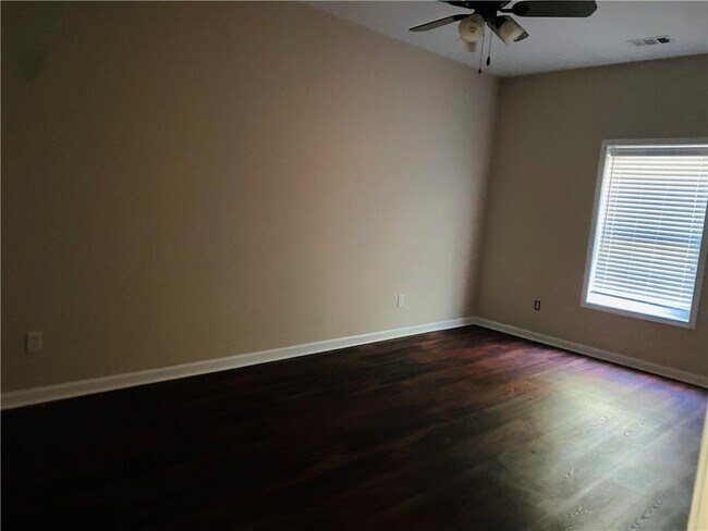 Building Photo - 12866 Deer Park Ln