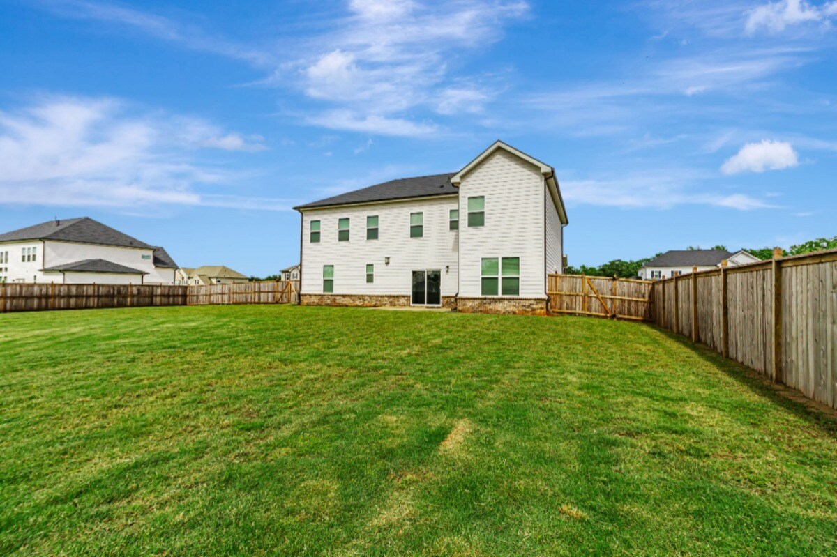 Building Photo - 220 Arwen Dr