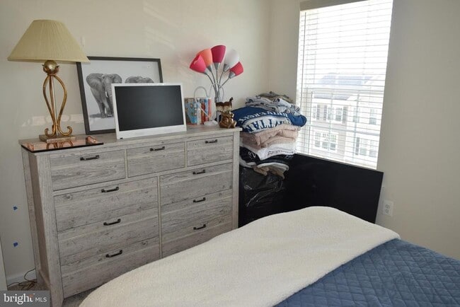 Building Photo - 6947 Stoddert Ln