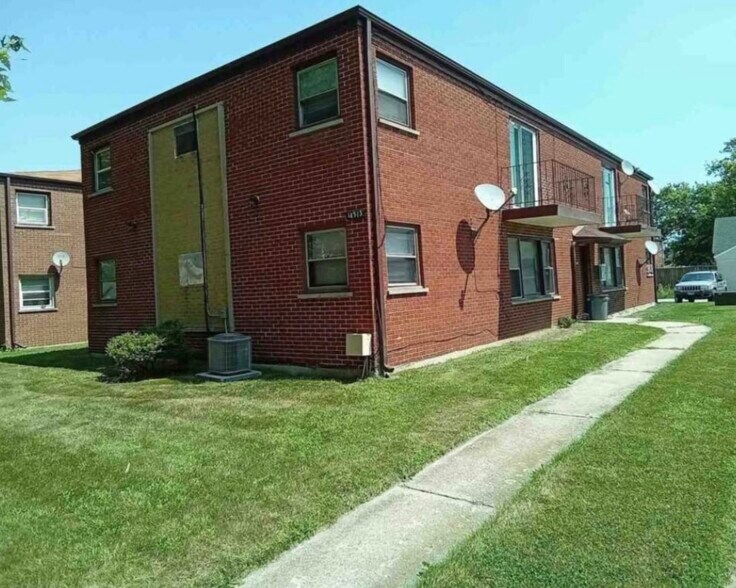 Building Photo - 14513 S Richmond Ave