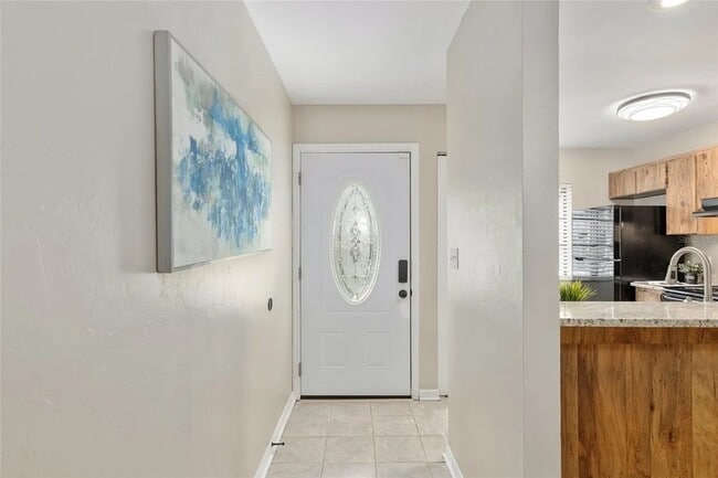 Building Photo - 6128 SW 8th Pl