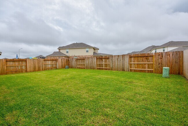 Building Photo - 8426 Manta Ray Dr