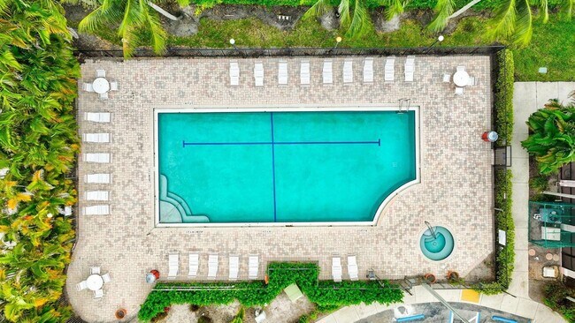 Building Photo - 1207 Belmont Pl