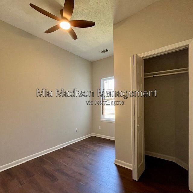 Building Photo - 628 W Anderson Ln