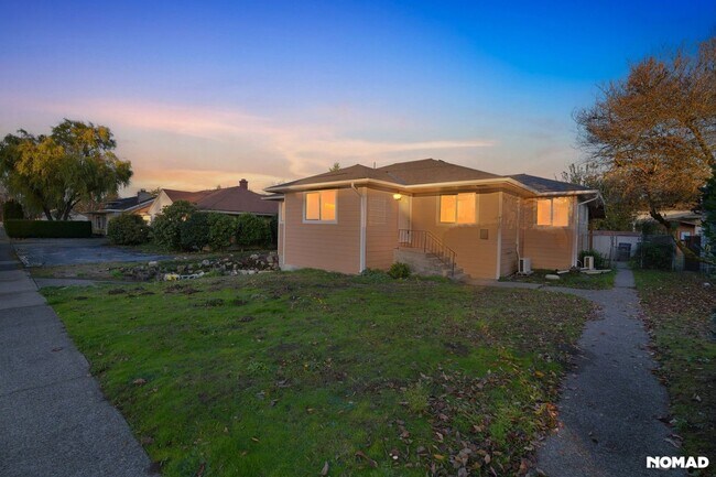 Primary Photo - 126 K St NE