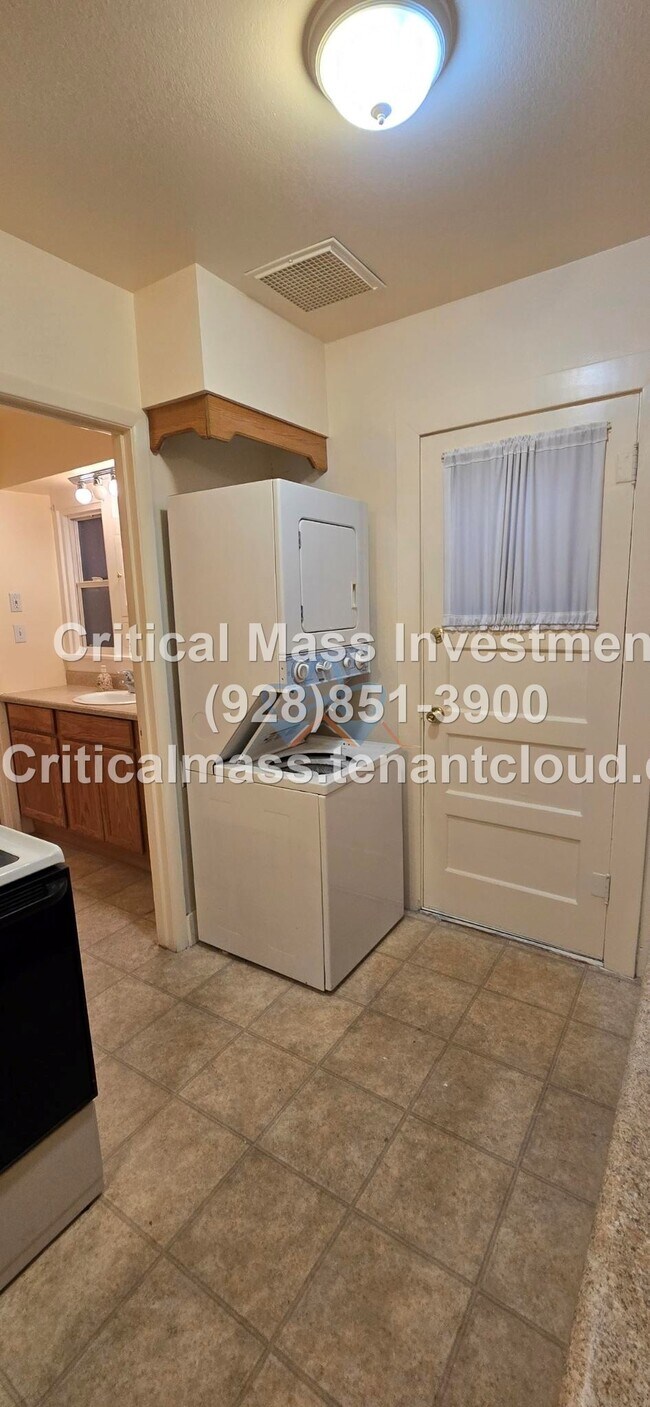 Building Photo - 214 W Aspinwall St