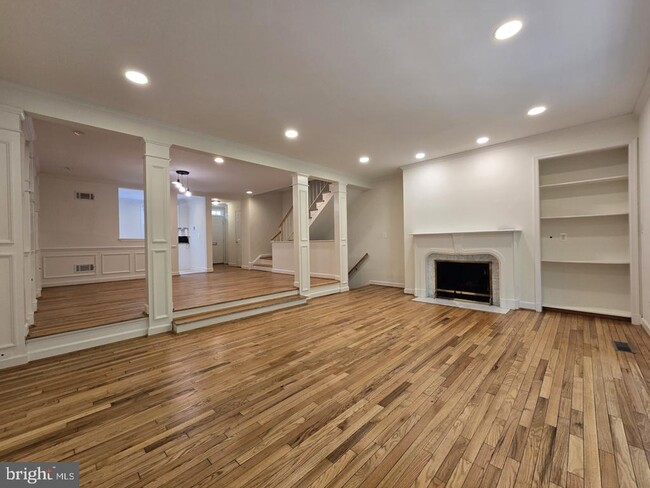 Building Photo - 5135 Westbard Ave