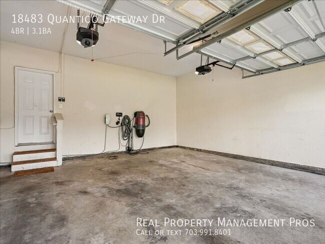 Building Photo - 18483 Quantico Gateway Dr