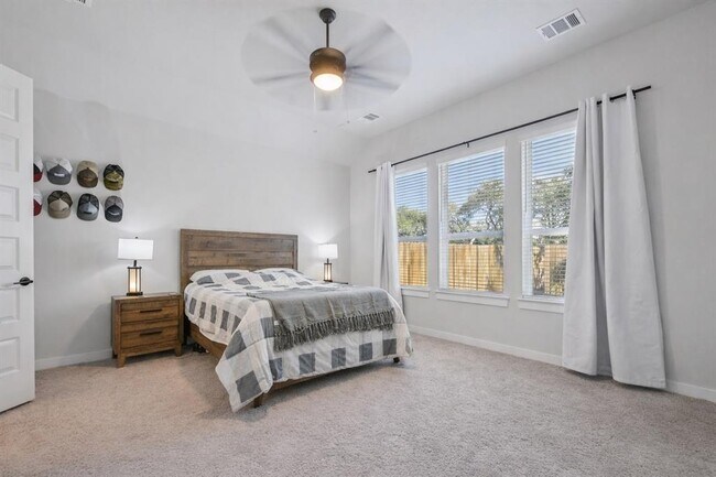 Building Photo - 292 Big Banyan Dr