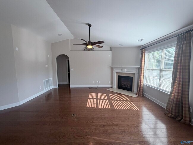 Building Photo - 110 Autumn Haven Ln