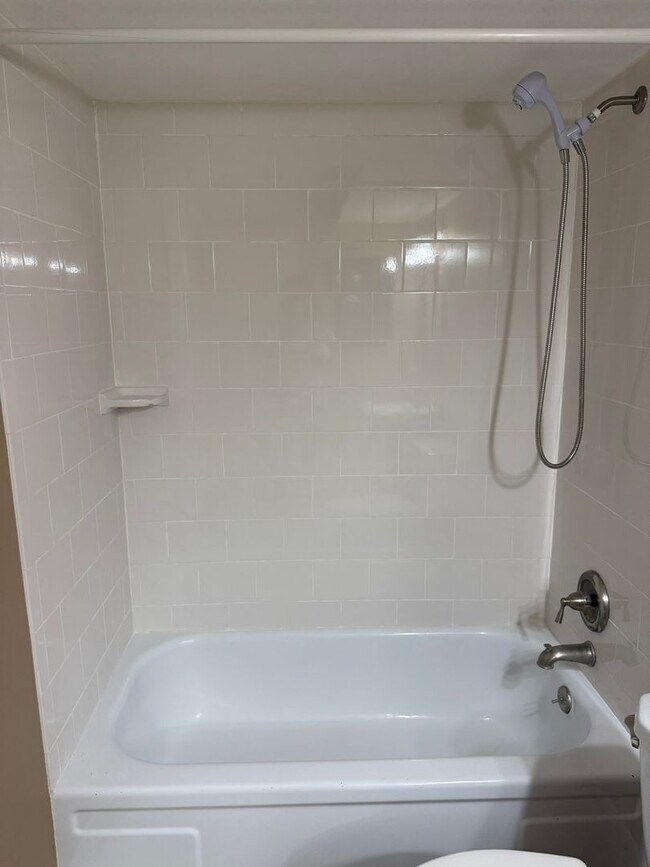 Building Photo - 1/1 Condo in Summit Village Casselberry