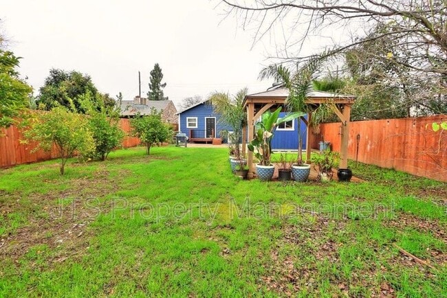 Building Photo - 3808 38th St