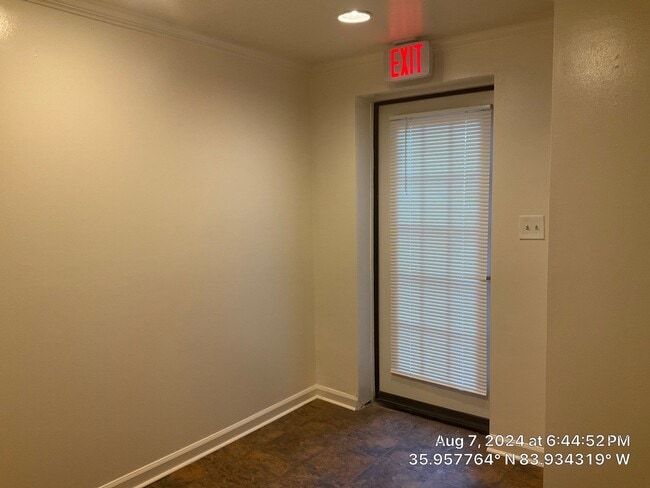 Building Photo - 1716 Clinch Ave