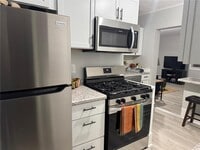 Building Photo - 1131 Lincoln Ave