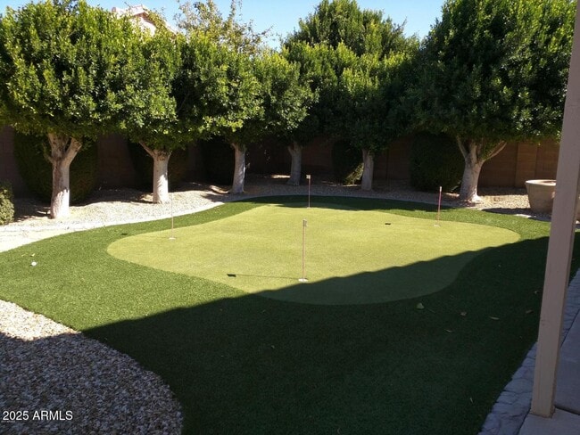 Building Photo - 1924 W Mockingbird Dr