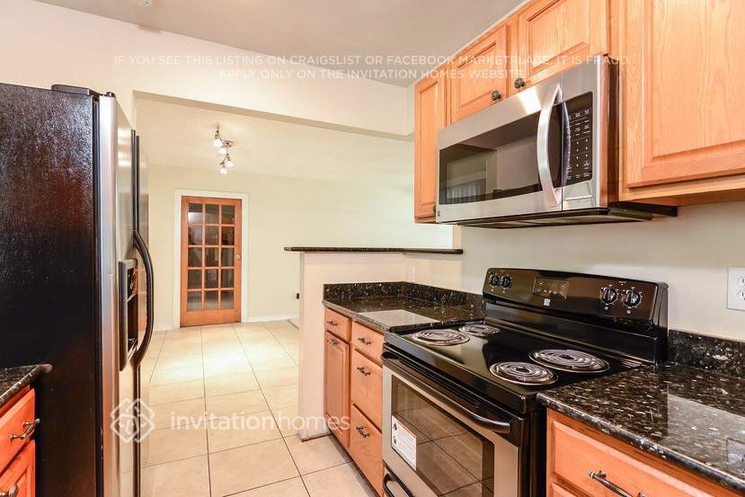 Building Photo - 7317 Canal Blvd