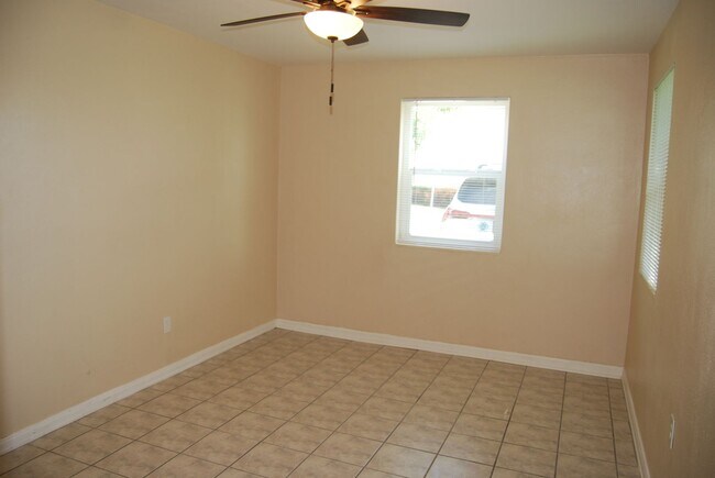 Building Photo - 6402 Gulf Winds Dr