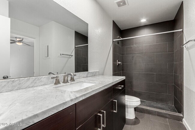 Building Photo - 3034 N 35th St