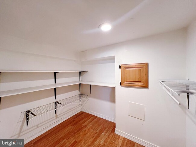 Building Photo - 6 Lazy Hollow Way