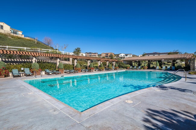 Building Photo - 28629 Farrier Dr