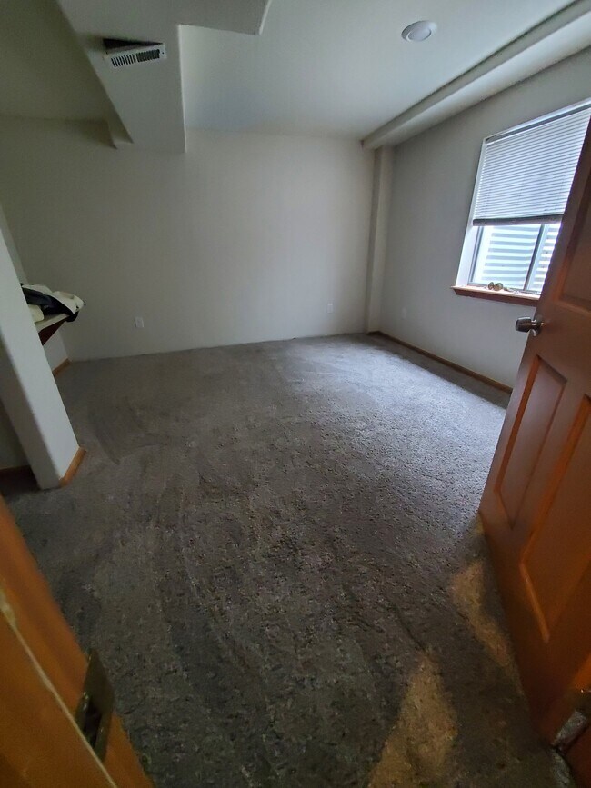 Building Photo - 3775 S Rome Way