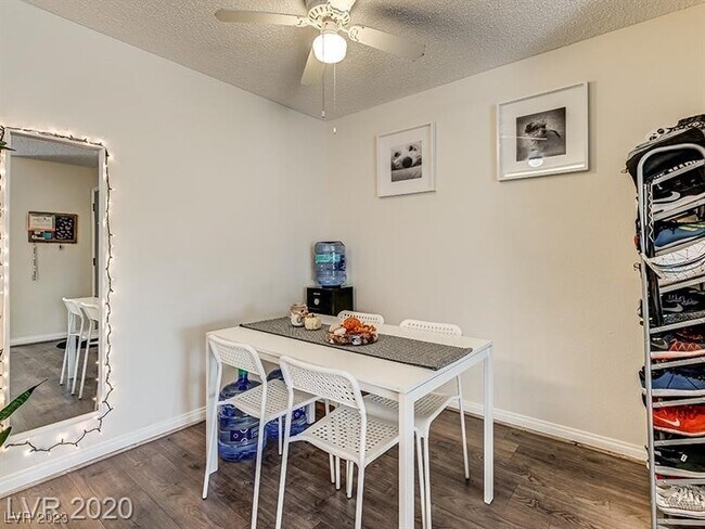 Building Photo - 2200 S Fort Apache Rd