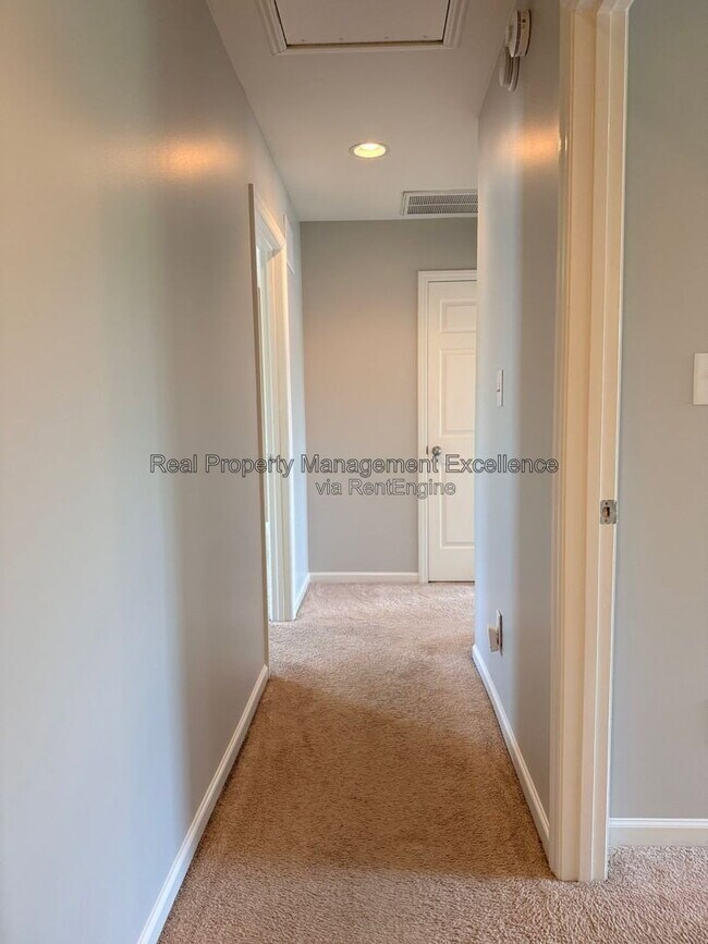 Building Photo - 3446 Ferdilah Ln