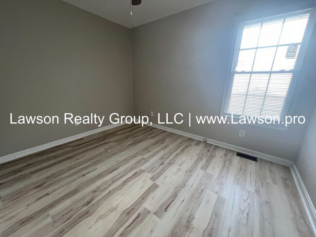 Building Photo - One Level Living in Vinton!