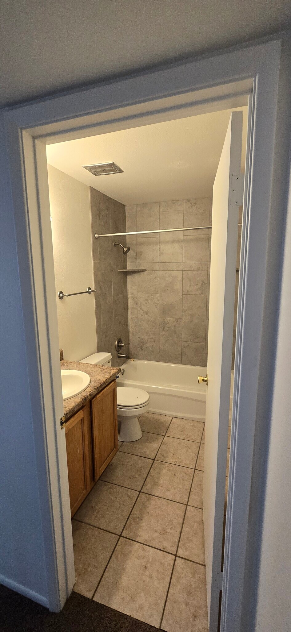 Building Photo - 7913 E Kimsey Ln