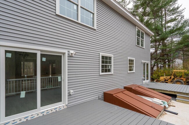 Building Photo - 86 Reservoir Dr